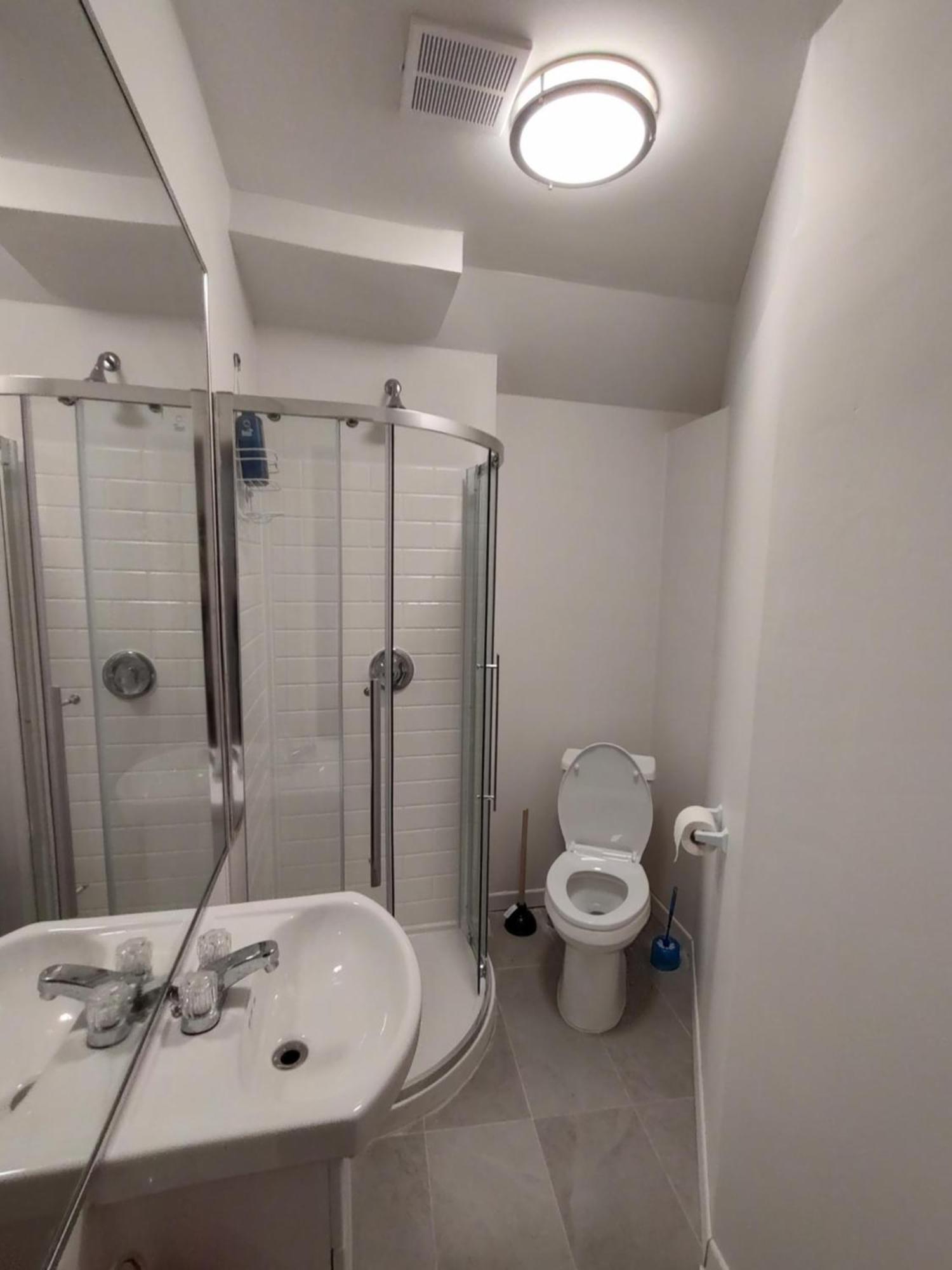 Welcome To Airbnb Saint-Jean-sur-Richelieu Exterior photo